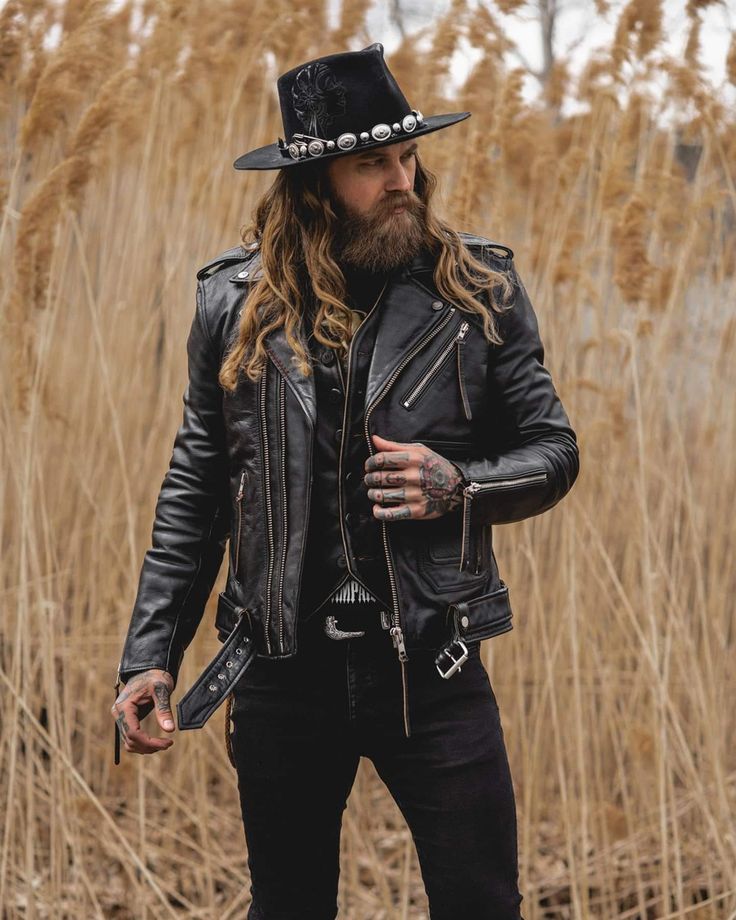 The Evolution of Gothic Fashion: A Journey through Time – Leather Addicts